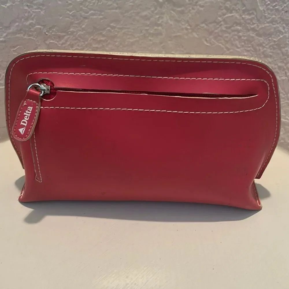 Vintage Delta Airlines Zip Pouch Red Leather Travel Essentials First Class 90s